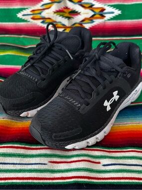 Under Armour Black and White Men's Running Shoes